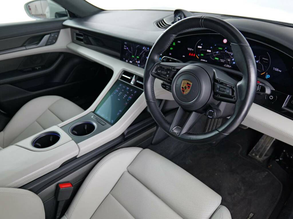 Porsche Taycan Turbo S My23   #4