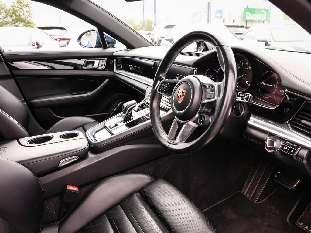 Porsche Panamera 4 E-hybrid Sport Turismo Blue #4
