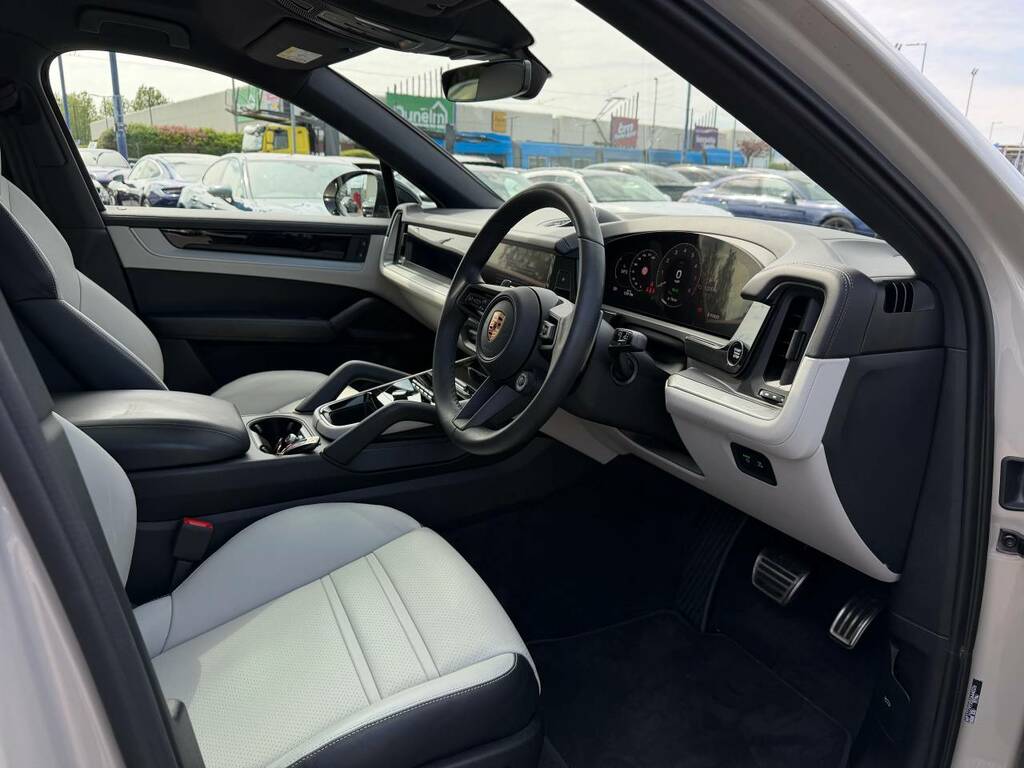 Porsche Cayenne S E-hybrid Coup233 Beige #4