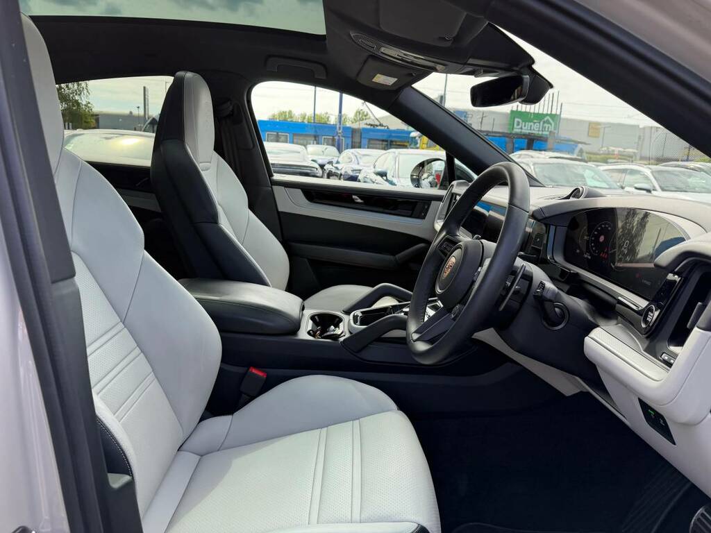 Porsche Cayenne S E-hybrid Coup233 Beige #5