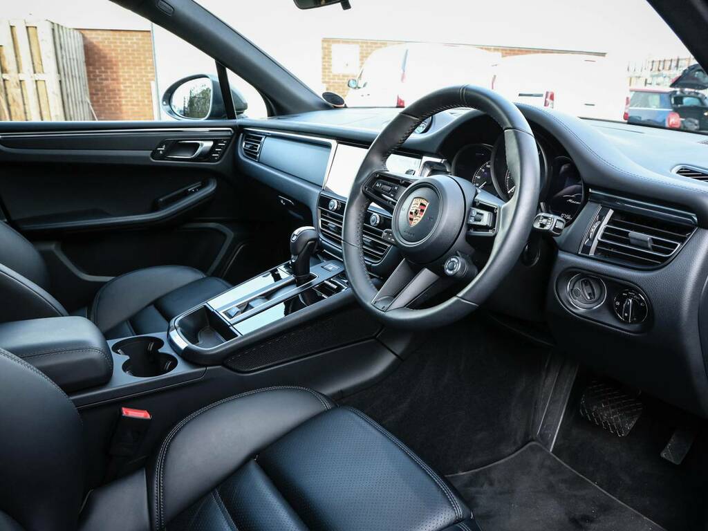 Porsche Macan T Grey #4