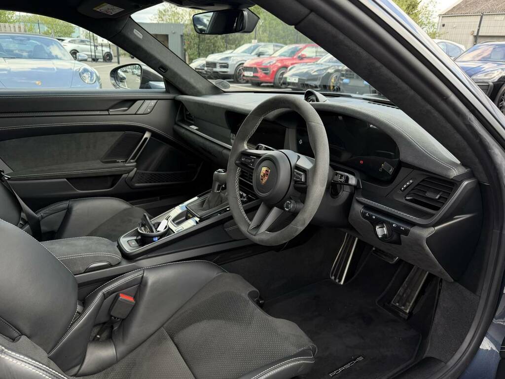 Porsche 911 Gt3   #4