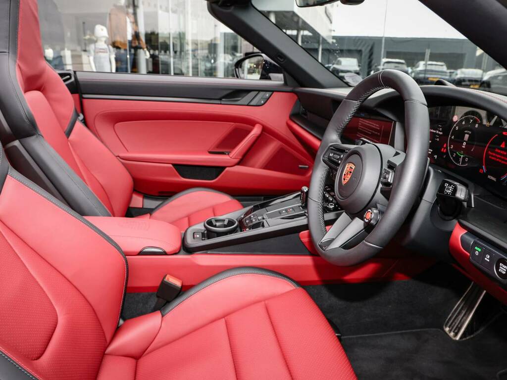 Porsche 911 Carrera Gts Cabriolet Black #5