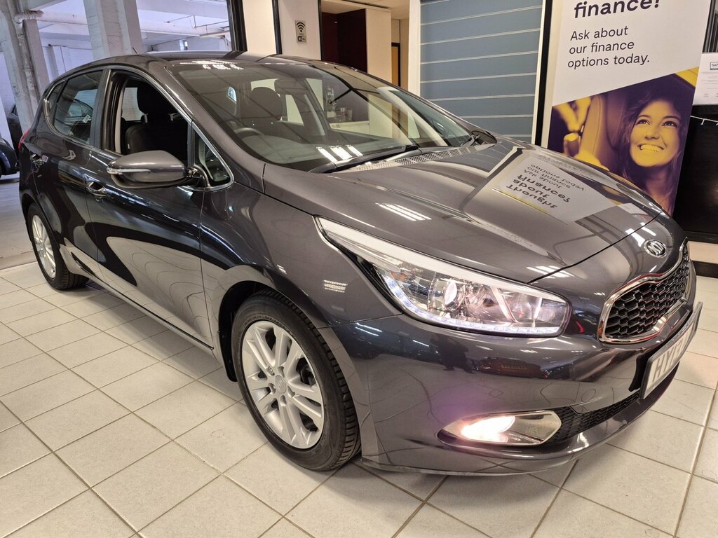 Kia Ceed 1.6 Crdi 2 Hatchback Euro 5 126 B Silver