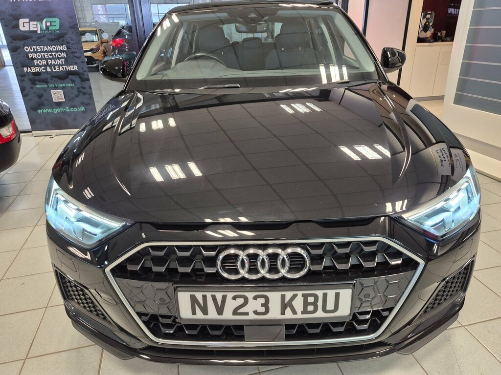 Audi A1 1.0 Tfsi 25 Sport Sportback S Tronic Eu NV23KBU Black #4
