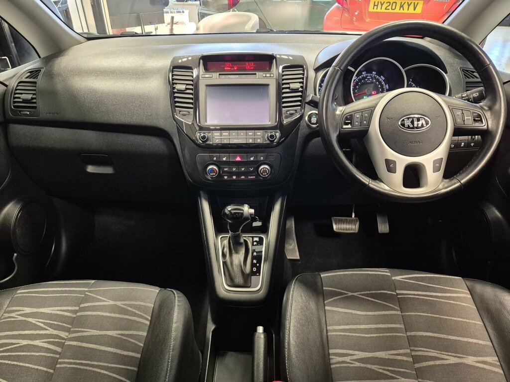 Kia Venga 1.6 4 Mpv Euro 6 123 Bhp HT66FDX White #3