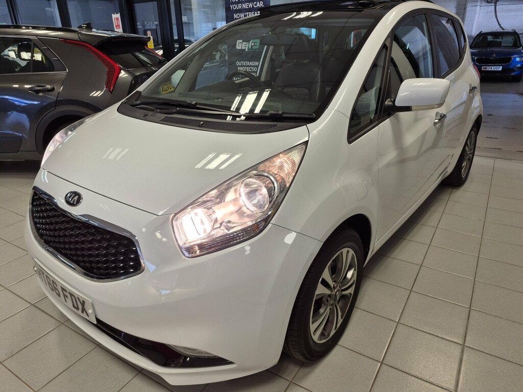 Kia Venga 1.6 4 Mpv Euro 6 123 Bhp HT66FDX White #5