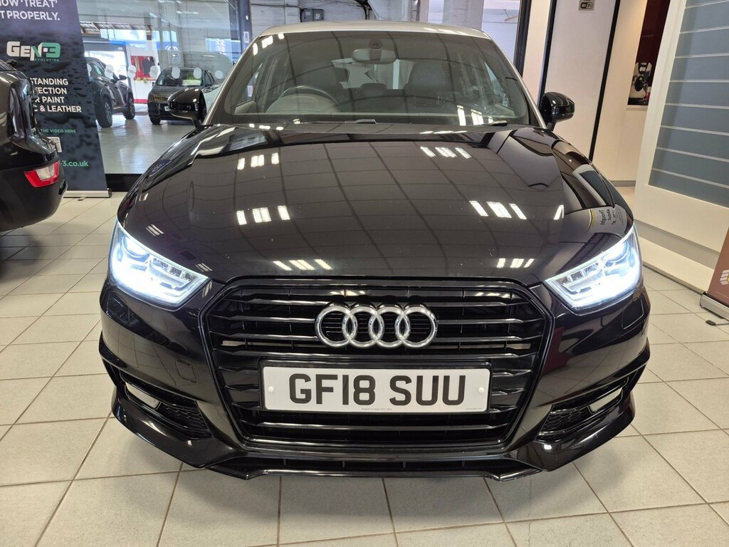 Audi A1 1.4 Tfsi Black Edition Sportback S Tron GF18SUU Black #4