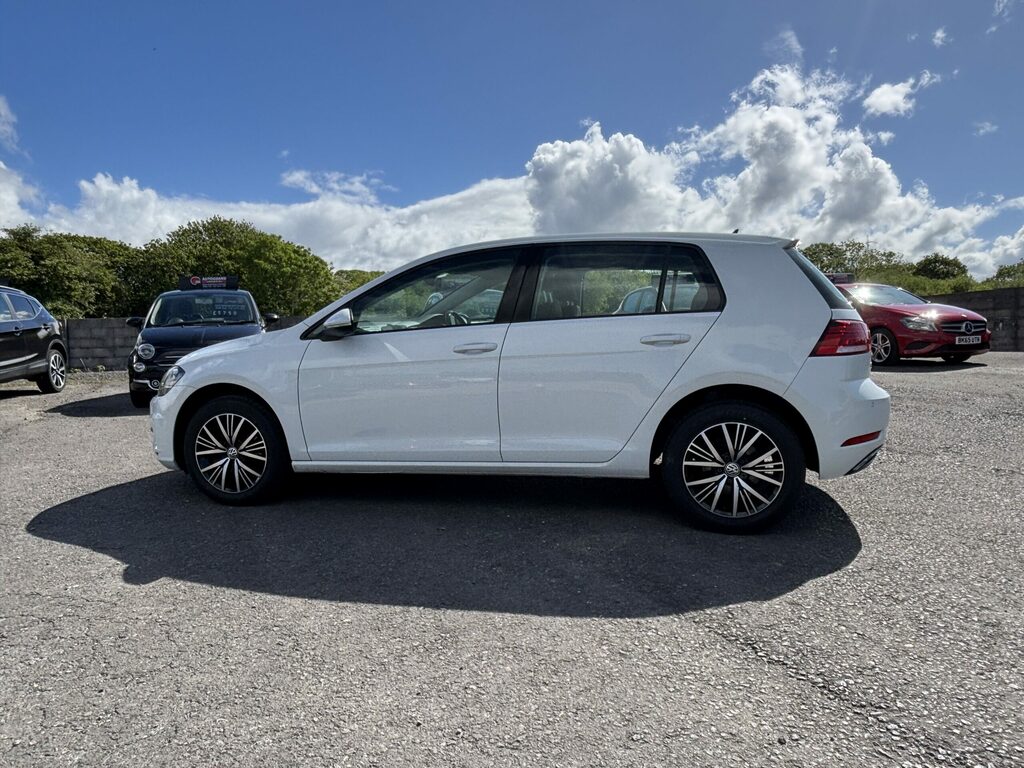 Volkswagen Golf 1.6 Tdi Se Nav GJ67OWZ  #3