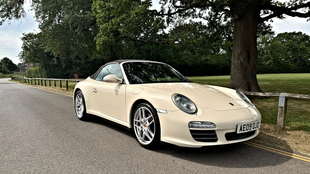 Porsche 911 C4s Pdk Cabriolet High Spec Stunning Colour Combo 