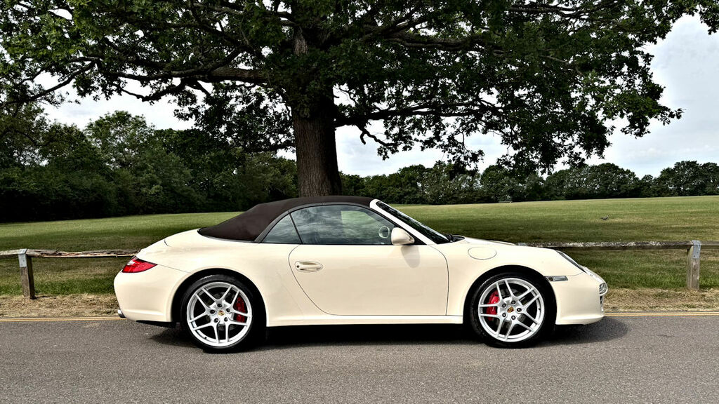 Porsche 911 C4s Pdk Cabriolet High Spec Stunning Colour Combo  #2