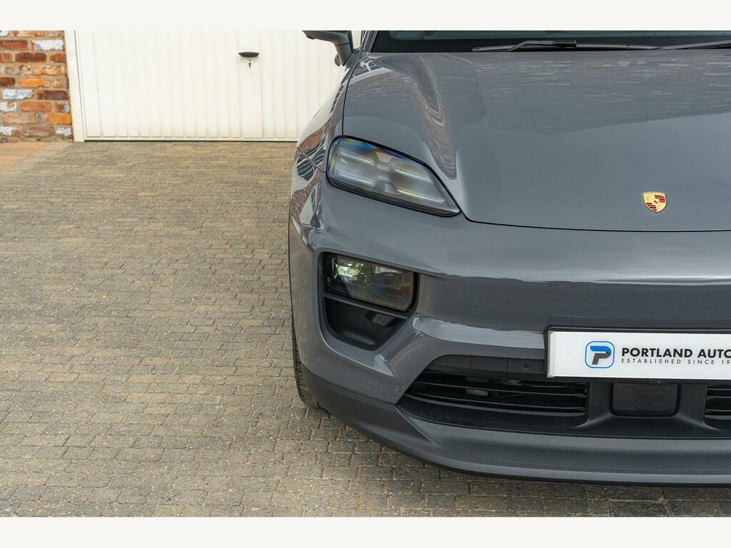 Porsche Macan 100Kwh 4 Suv 4Wd 408 Ps LM25ZVK  #6