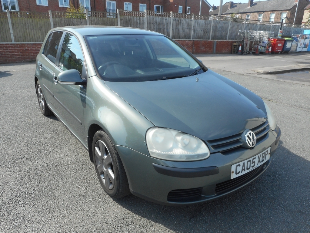 Volkswagen Golf 1.6 S Fsi 