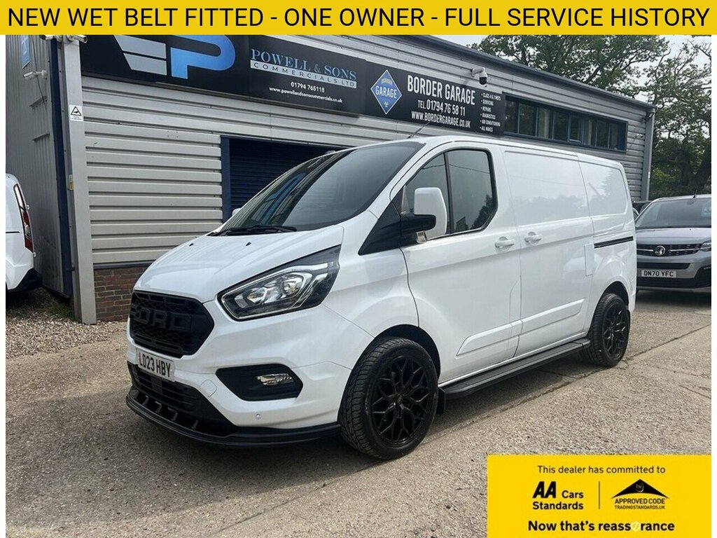 Ford Transit Custom 300 Limited Sport Pack White