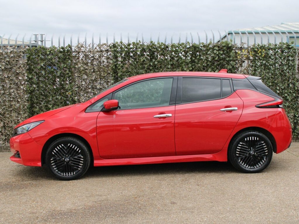 Nissan Leaf Hatchback WM72FNS Red #6