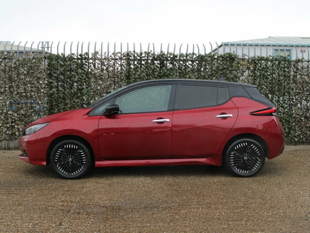 Nissan Leaf Hatchback WU22SXT Red #6