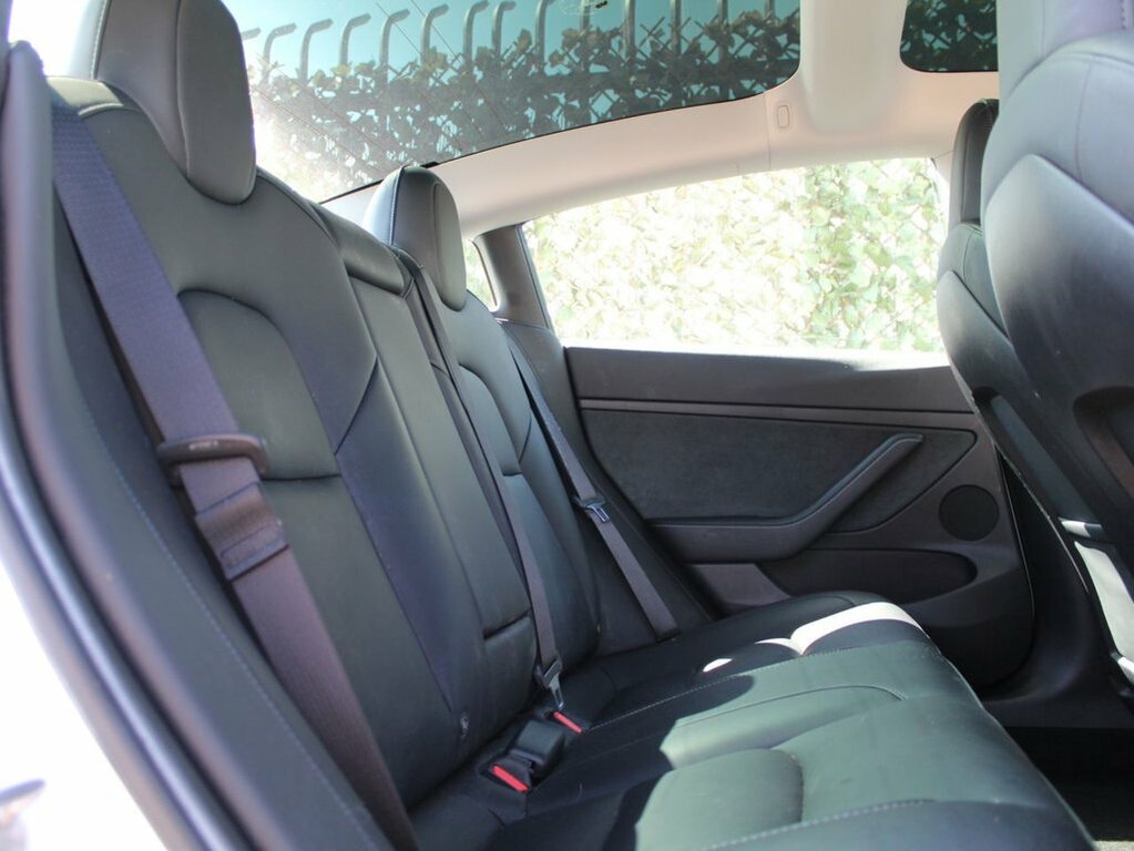 Tesla Model 3 Saloon GJ22MTF White #6
