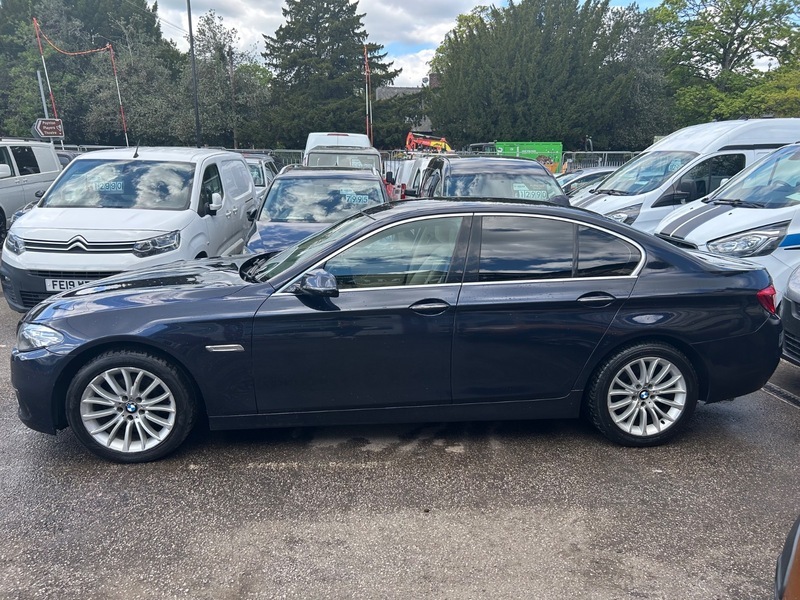BMW 5 Series 520D Luxury AE63YYG Blue #5