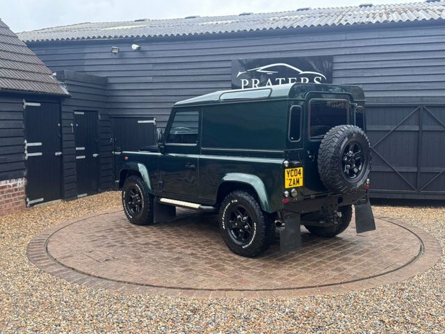 Land Rover Defender Td5 County Hard Top YC04ZAM Green #3