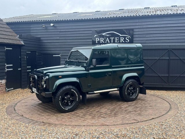 Land Rover Defender Green #14
