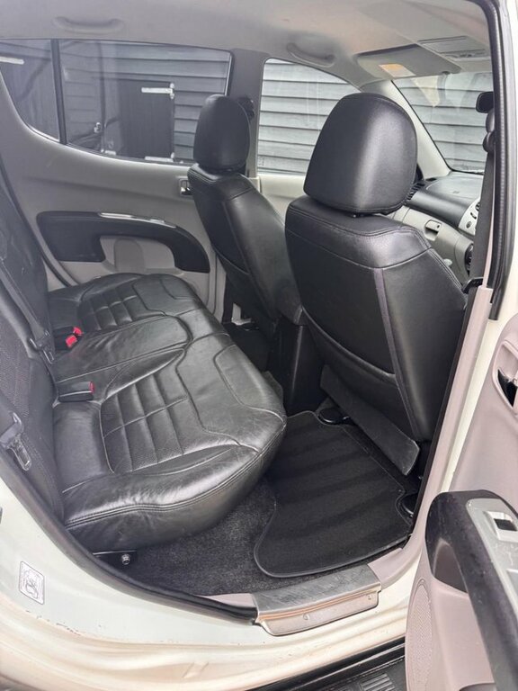 Mitsubishi L200 Di-d 4X4 Trojan Dcb 2012 Black #10