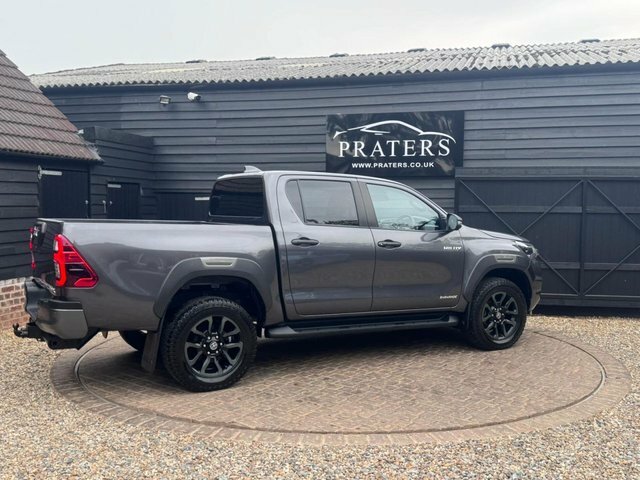 Toyota HILUX D-4d Invincible X Pickup Grey #4