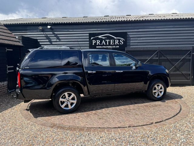 Mercedes-Benz X Class Class 2.3 X250 Black #4