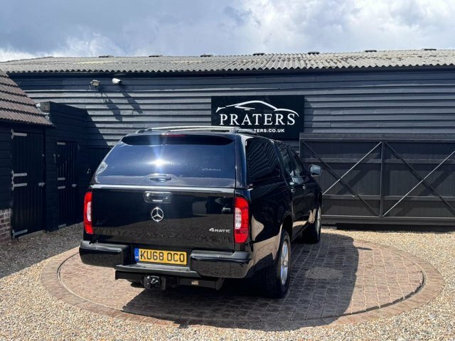 Mercedes-Benz X Class Class 2.3 X250 Black #2