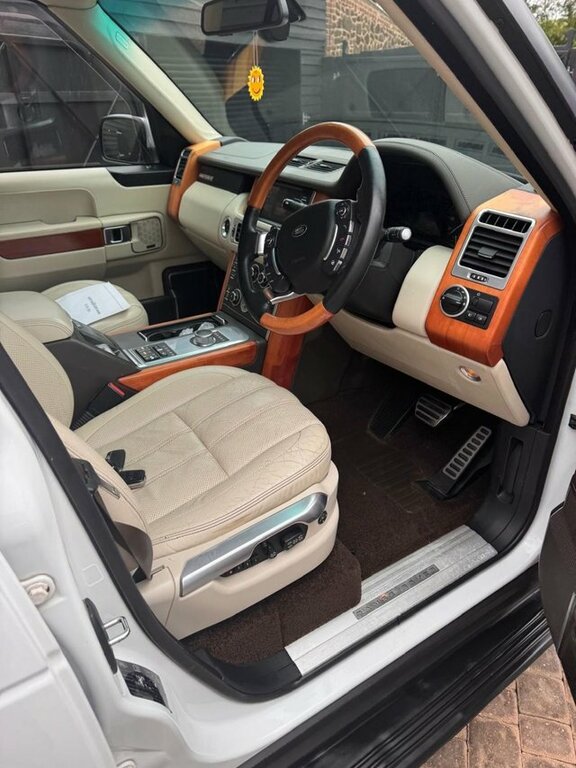 Land Rover Range Rover  Gold #9