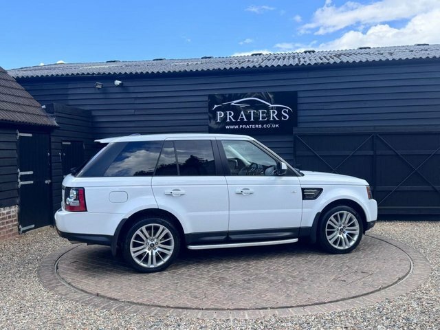 Land Rover Range Rover Sport Sd V6 Hse Suv OY62ZWX White #5