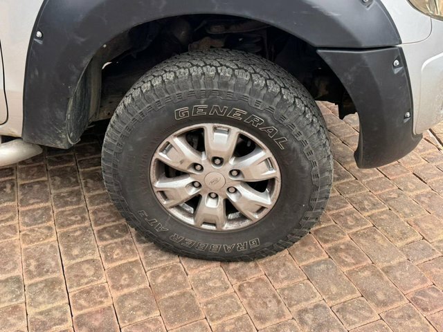 Ford Ranger 2.2 Tdci Limited 1 2013 Silver #13