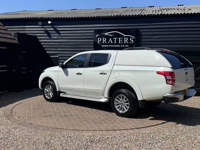 Mitsubishi L200 Di-d Dc Warrior Pickup DV67XKD White #3