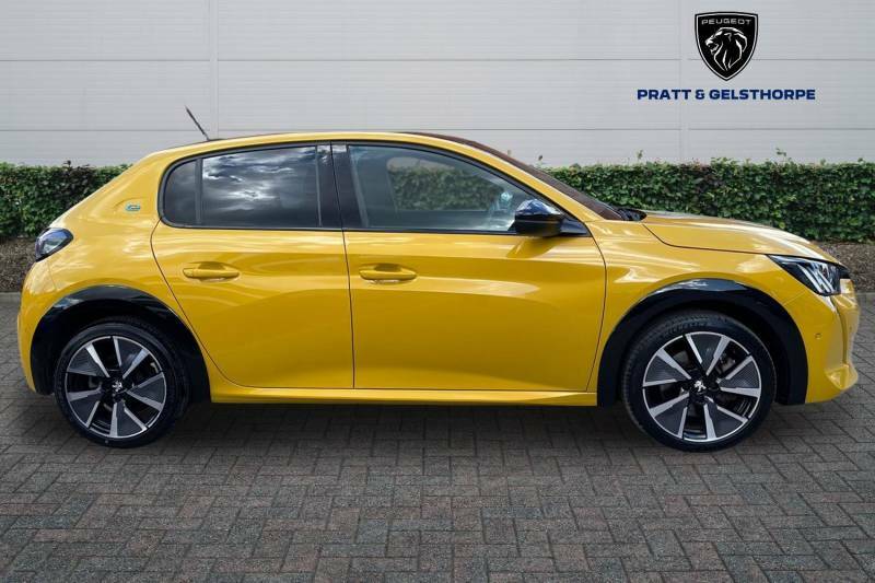 Peugeot e-208 100Kw Gt Premium 50Kwh - 2022 22 RK22ZCU Yellow #4