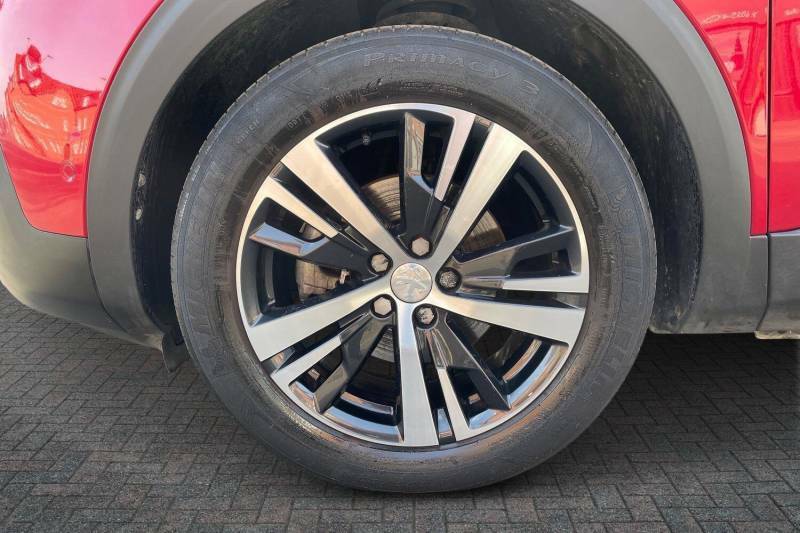 Peugeot 3008 1.2 Puretech Allure - 2019 68 Red #6