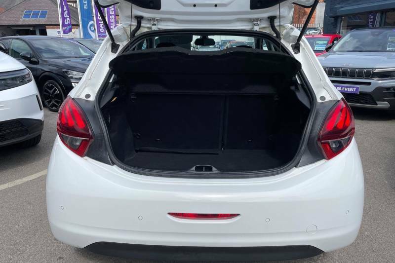 Peugeot 208 1.2 Puretech Allure Premium - 2018 18 White #5