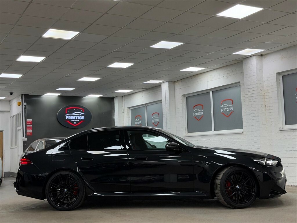 BMW M5 Saloon BD26AUH Black #6