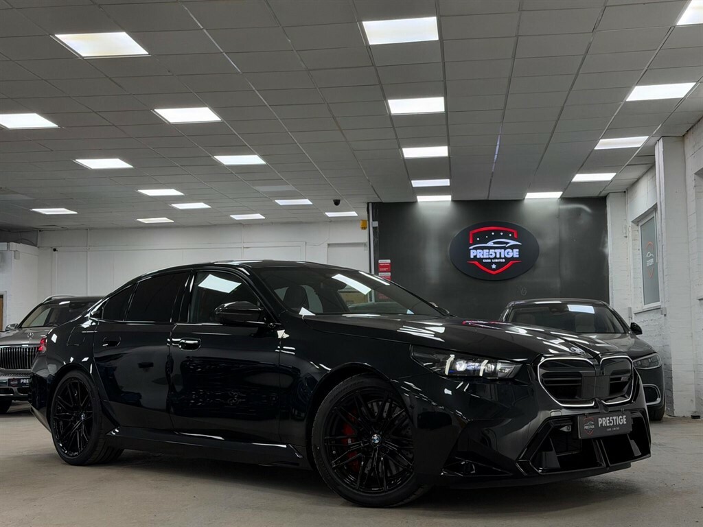 BMW M5 Saloon Black