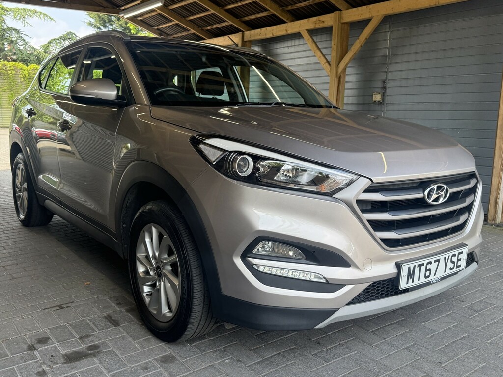 Hyundai Tucson Suv 1.6 Tucson Se Nav 1.6 Gdi 132Ps Bd No Aa 2017 MT67YSE White #4