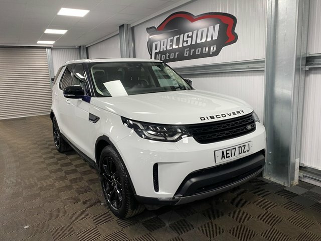 Land Rover Discovery Td V6 Hse AE17DZJ White #2