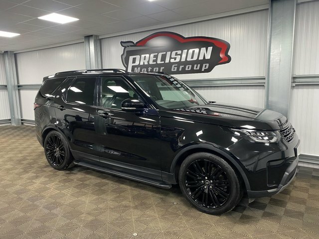 Land Rover Discovery Td V6 Hse YC68XKE Black #4