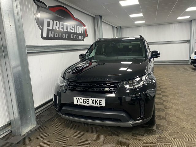 Land Rover Discovery Td V6 Hse YC68XKE Black #5