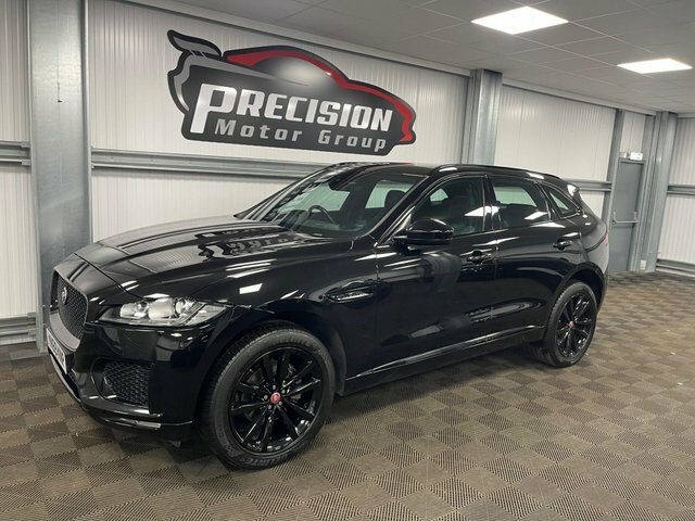 Jaguar F-Pace D180 Chequered Flag Black #6