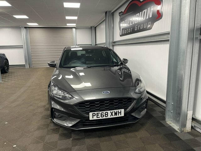 Ford Focus Ecoboost St-line Euro 6 PE68XWH Grey #4