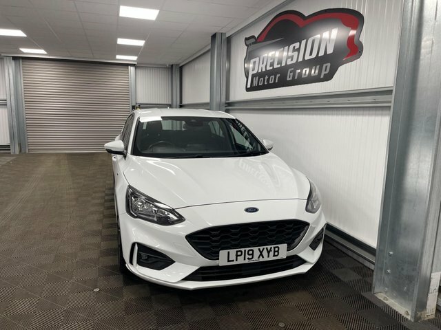 Ford Focus Ecoboost St-line Euro 6 LP19XYB White #3
