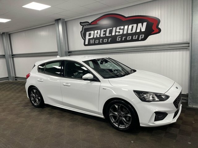 Ford Focus Ecoboost St-line Euro 6 LP19XYB White #4