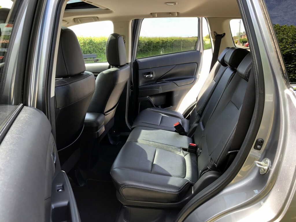 Mitsubishi Outlander Suv 2.2 Di-d Gx4 Turbo 4X4 - Full AD16MWM Grey #5