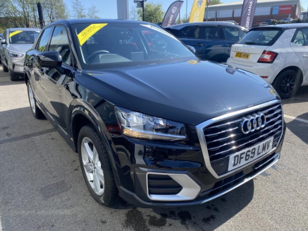 Audi Q2 1.0 Tfsi Sport DF69LMV Black #2