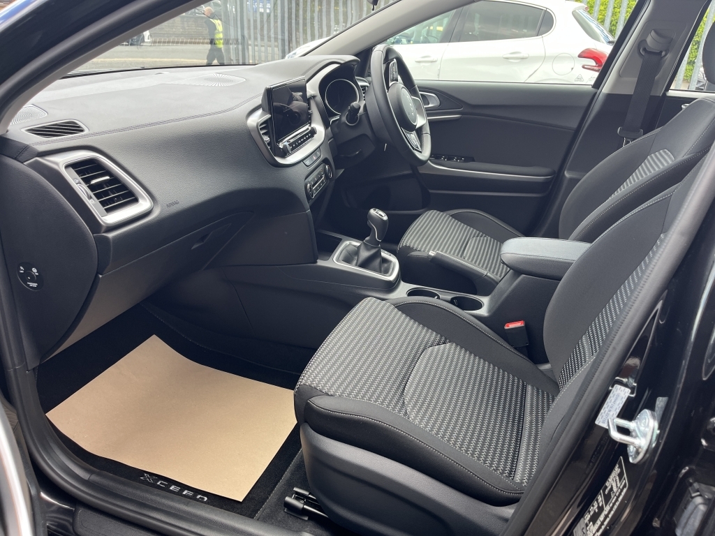 Kia Xceed 1.5 Xceed 2 MV75VPN Black #4