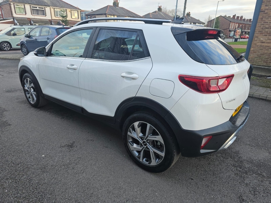 Kia Stonic 1.0 Gt-line ML25JBZ White #3