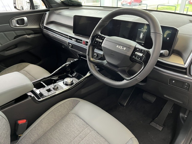 Kia Sorento 2.2 Crdi Pure Suv  White #4